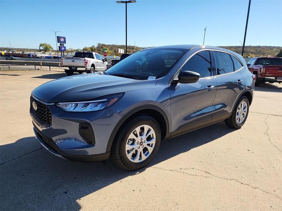 new 2025 Ford Escape car, priced at $30,665