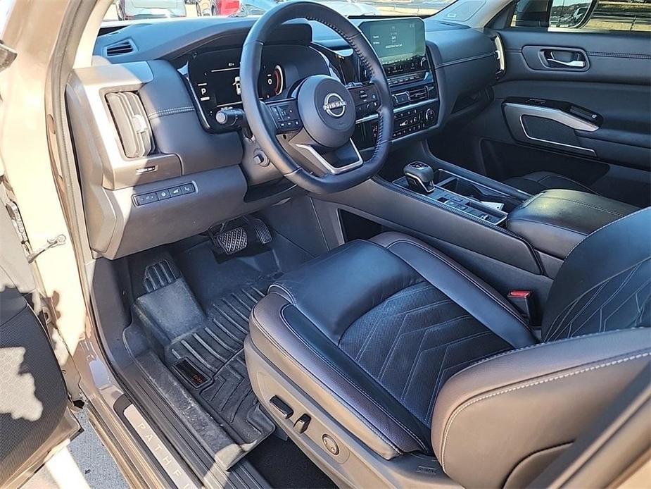 used 2023 Nissan Pathfinder car, priced at $35,915