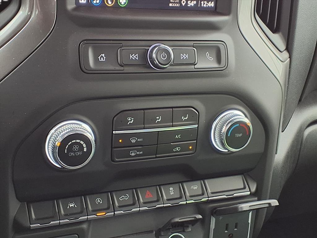 used 2025 GMC Sierra 1500 car, priced at $31,995