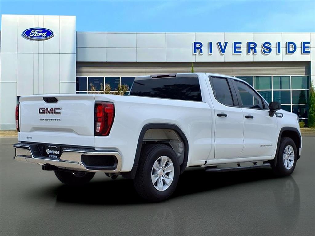 used 2025 GMC Sierra 1500 car, priced at $31,995