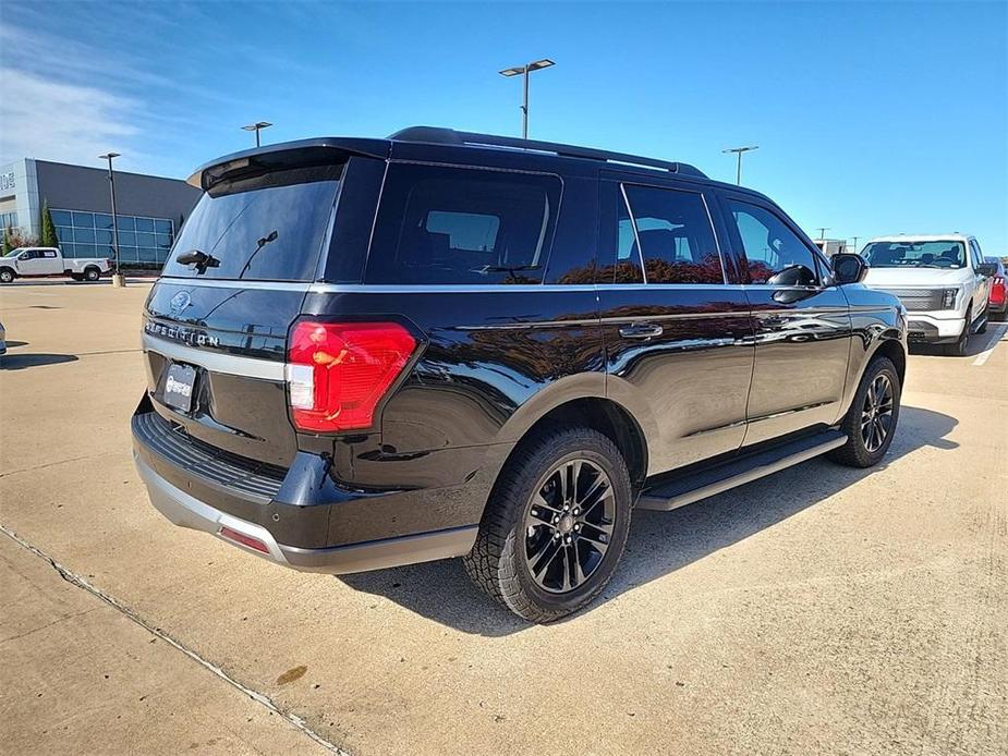 new 2024 Ford Expedition car, priced at $61,194