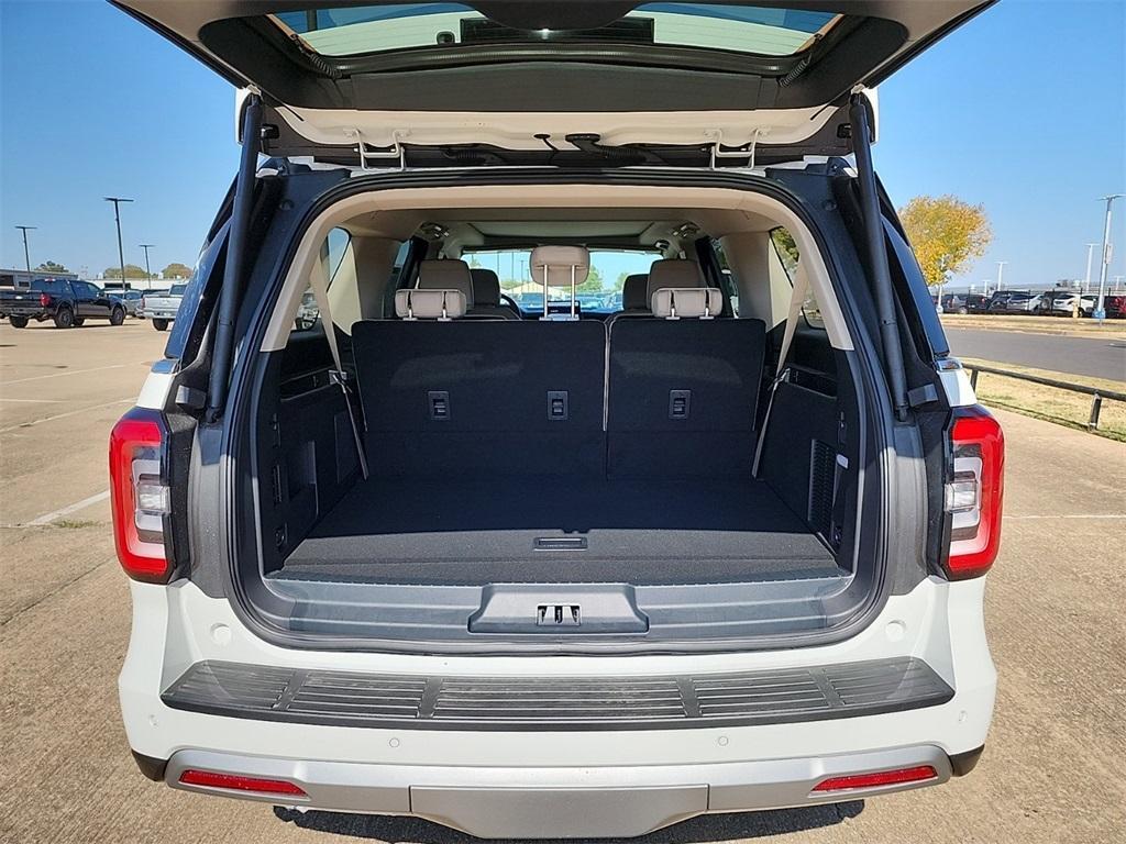 new 2024 Ford Expedition Max car, priced at $69,772