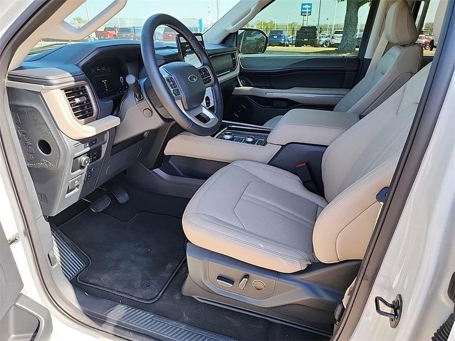 new 2024 Ford Expedition Max car, priced at $69,772