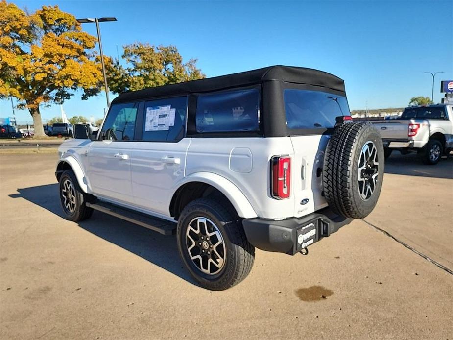 new 2024 Ford Bronco car, priced at $49,238