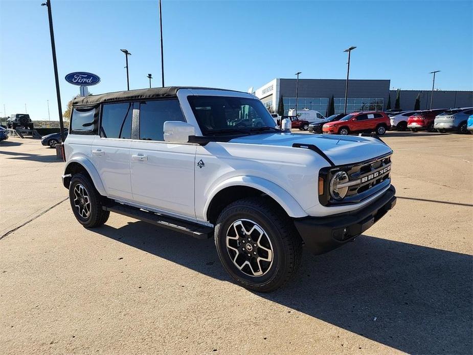 new 2024 Ford Bronco car, priced at $49,238