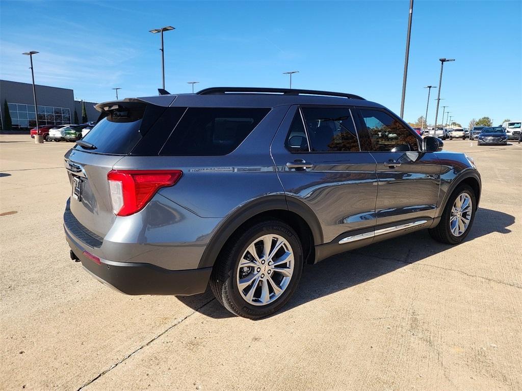 new 2024 Ford Explorer car, priced at $44,750