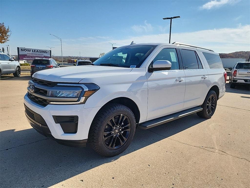 new 2024 Ford Expedition Max car, priced at $62,672