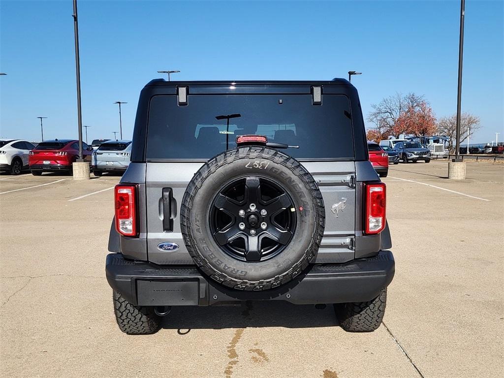 new 2024 Ford Bronco car, priced at $49,172