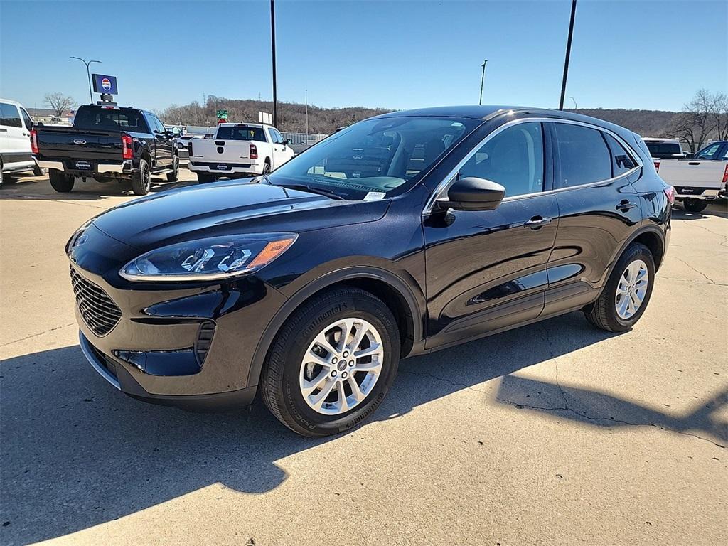 used 2022 Ford Escape car, priced at $19,995