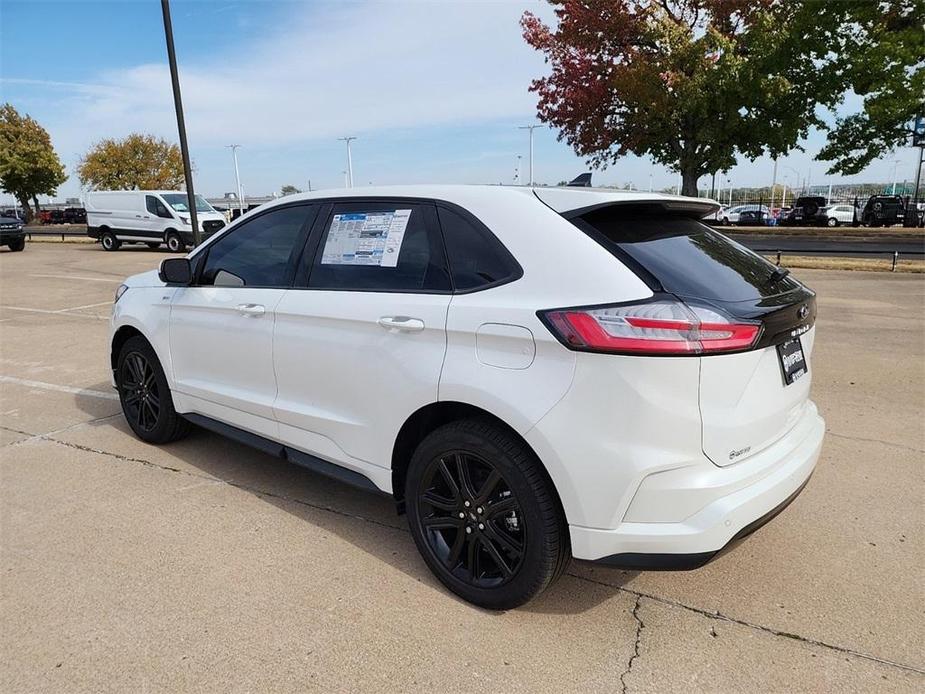 new 2024 Ford Edge car, priced at $39,639