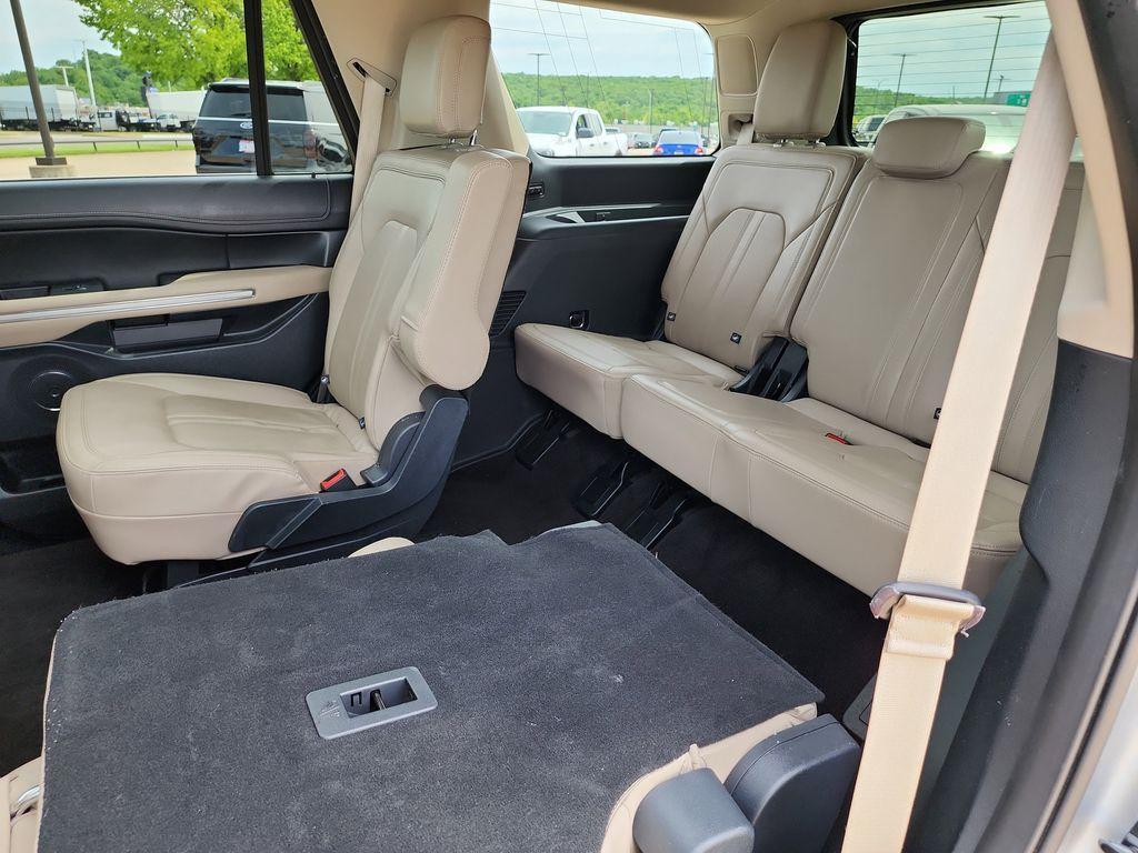 used 2023 Ford Expedition car, priced at $45,995