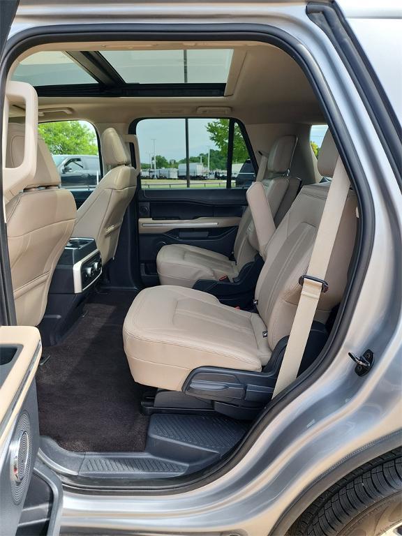 used 2023 Ford Expedition car, priced at $47,995