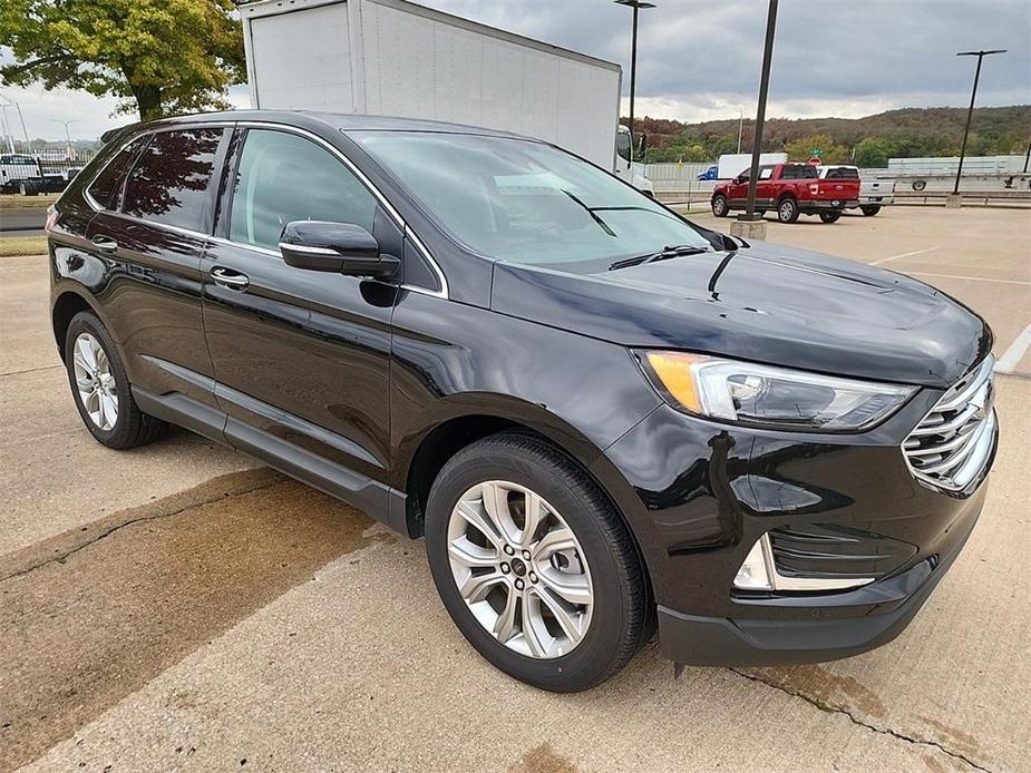 used 2024 Ford Edge car, priced at $29,994