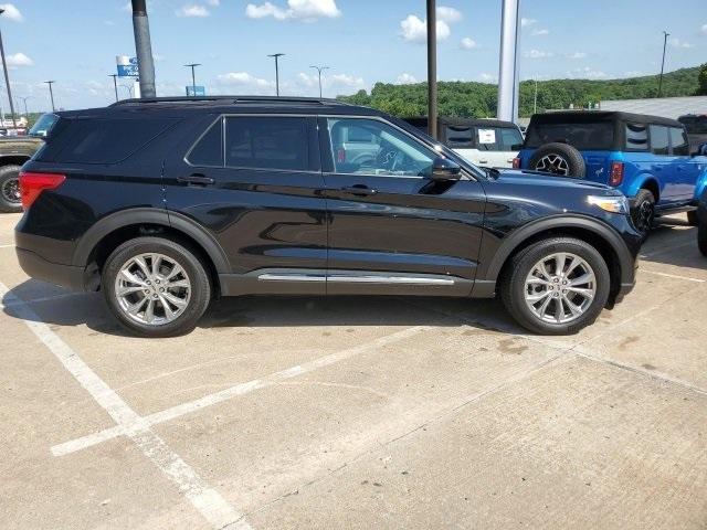 new 2024 Ford Explorer car, priced at $46,178