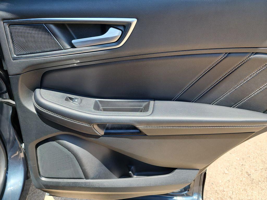 used 2023 Ford Edge car, priced at $30,782
