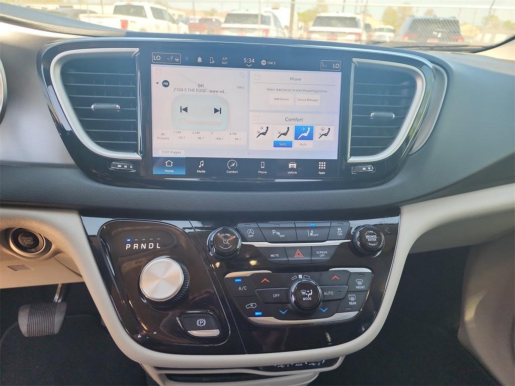used 2024 Chrysler Pacifica car, priced at $29,719