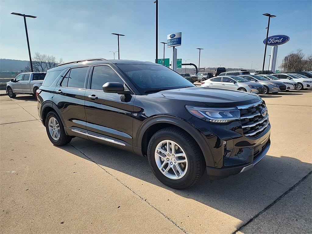 new 2025 Ford Explorer car, priced at $44,710