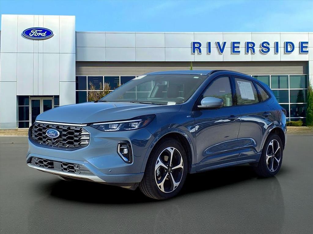 used 2023 Ford Escape car, priced at $27,606