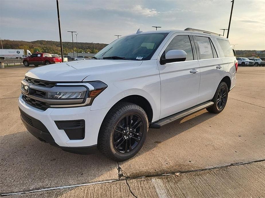 new 2024 Ford Expedition car, priced at $60,366