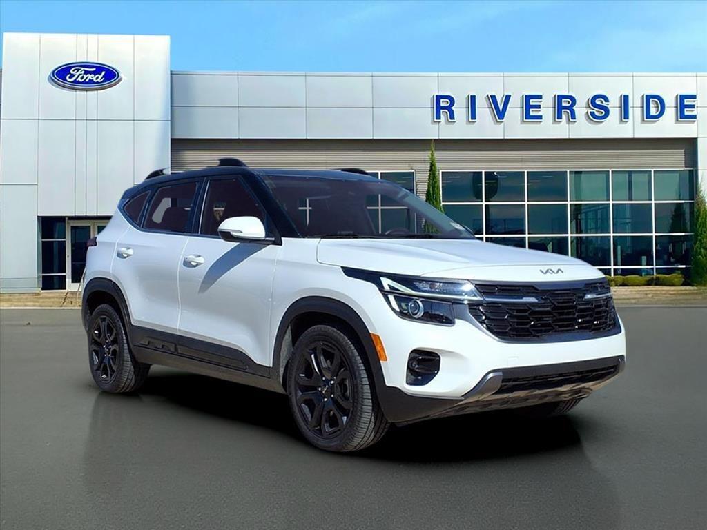 used 2024 Kia Seltos car, priced at $20,995