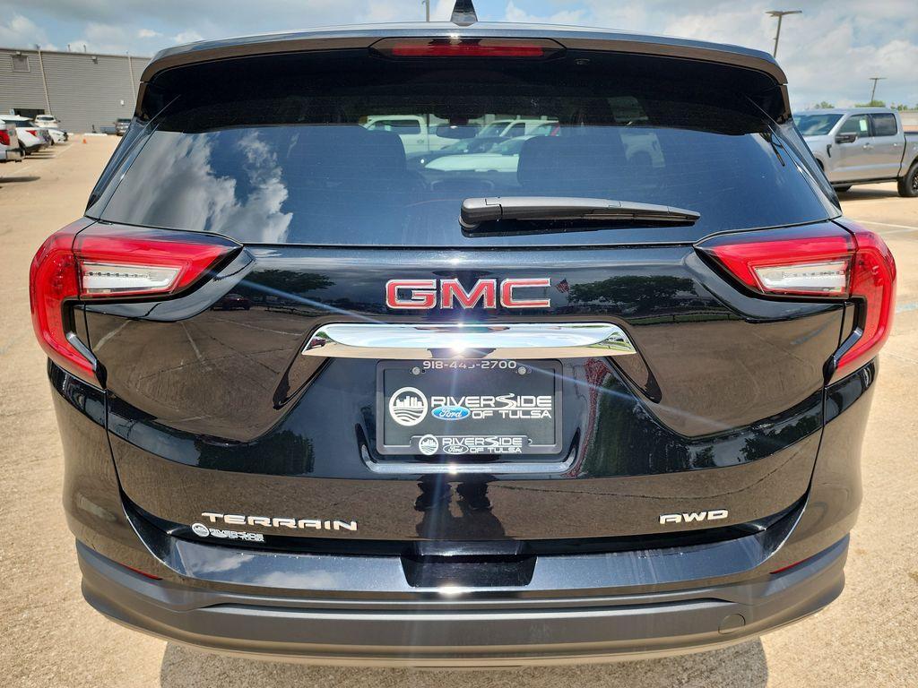 used 2024 GMC Terrain car, priced at $25,359