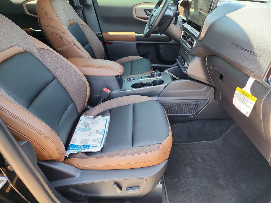 new 2025 Ford Bronco Sport car, priced at $33,545