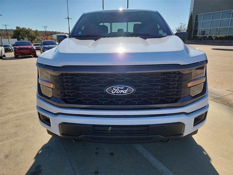 new 2024 Ford F-150 car, priced at $43,392