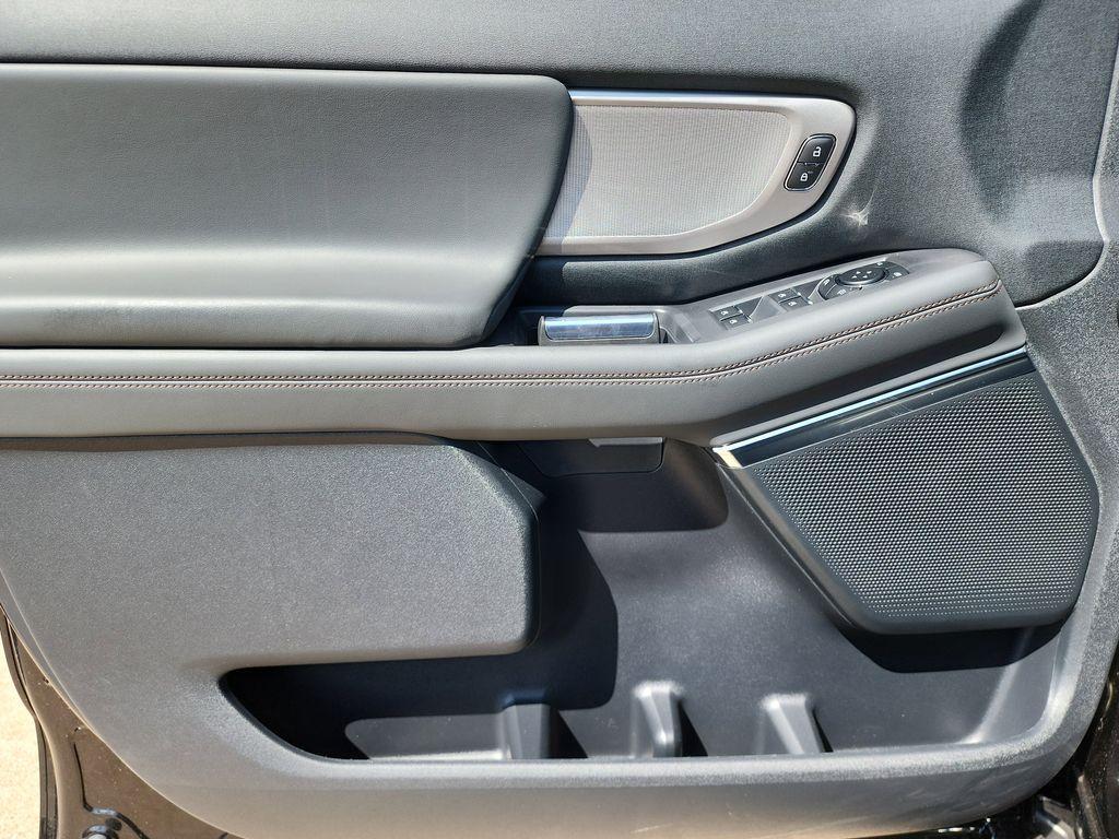 new 2025 Ford Expedition Max car, priced at $72,325