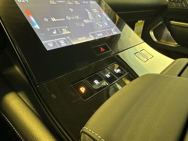new 2025 INFINITI QX80 car, priced at $100,090