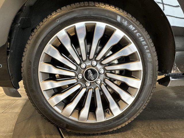 used 2018 Lincoln Navigator car, priced at $36,137