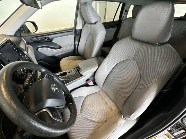 used 2021 Toyota Highlander car, priced at $29,697