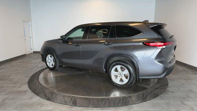 used 2021 Toyota Highlander car, priced at $29,697