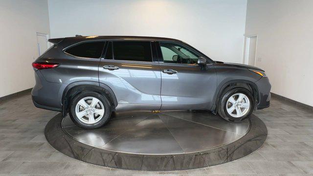 used 2021 Toyota Highlander car, priced at $29,697