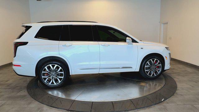 used 2022 Cadillac XT6 car, priced at $40,697