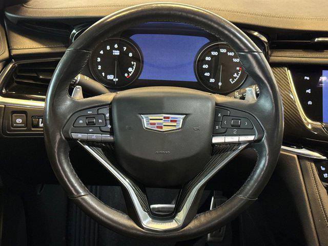 used 2022 Cadillac XT6 car, priced at $40,697