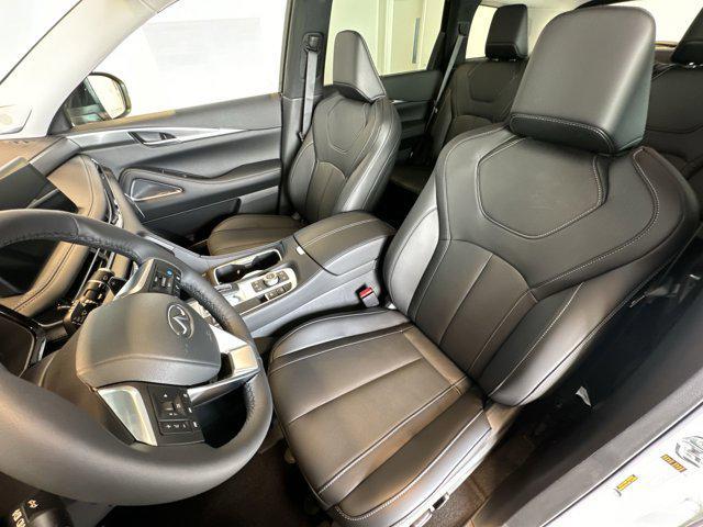 new 2025 INFINITI QX60 car, priced at $61,670