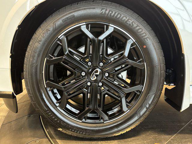 new 2026 INFINITI QX80 car, priced at $95,067