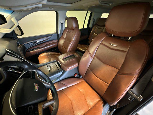 used 2019 Cadillac Escalade ESV car, priced at $30,333