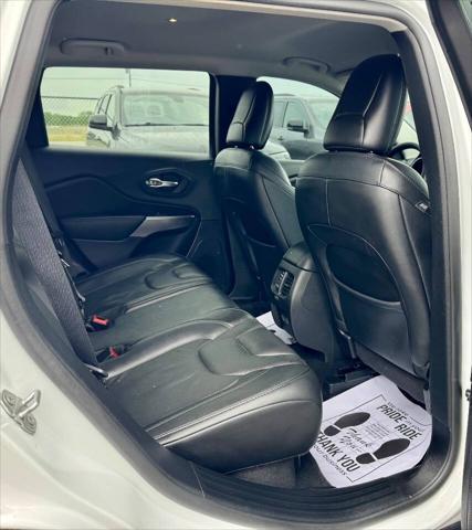 used 2021 Jeep Cherokee car, priced at $16,995