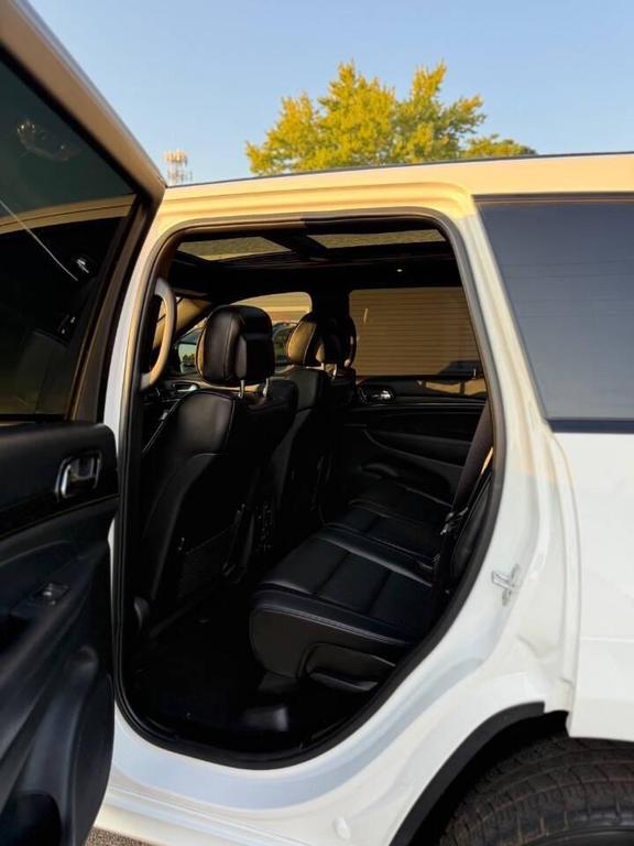 used 2020 Jeep Grand Cherokee car, priced at $27,900
