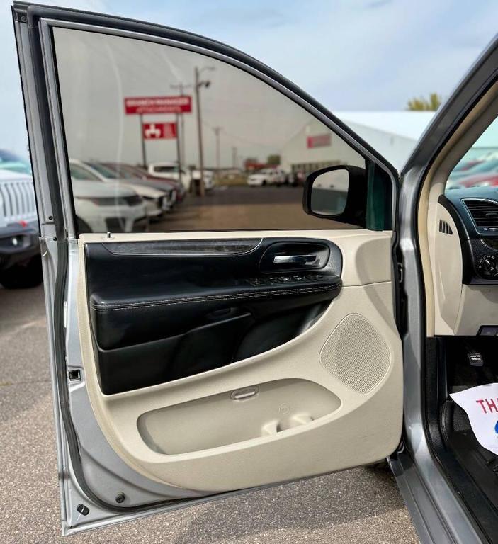 used 2014 Chrysler Town & Country car, priced at $10,995