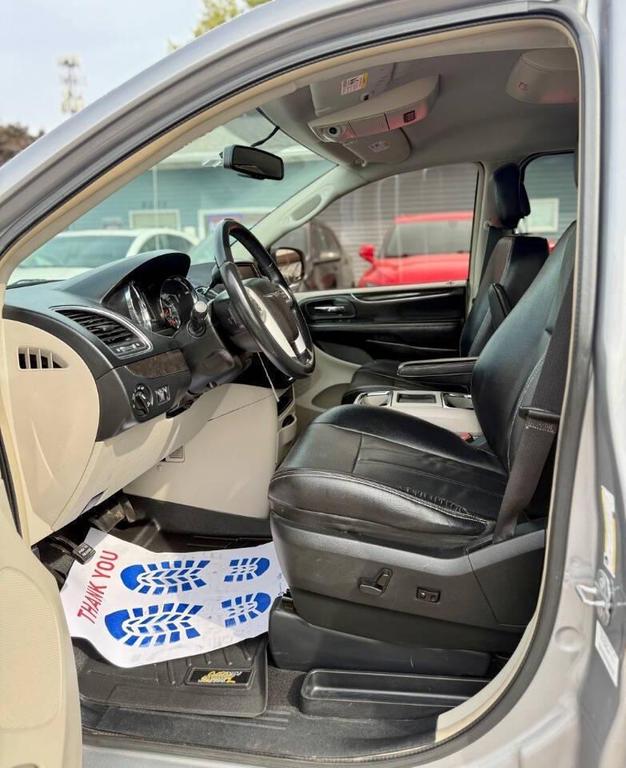 used 2014 Chrysler Town & Country car, priced at $10,995