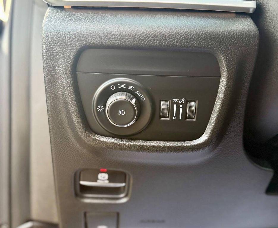 used 2021 Jeep Grand Cherokee L car, priced at $24,995