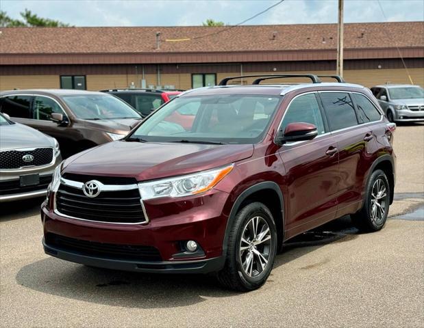 used 2016 Toyota Highlander car, priced at $17,995