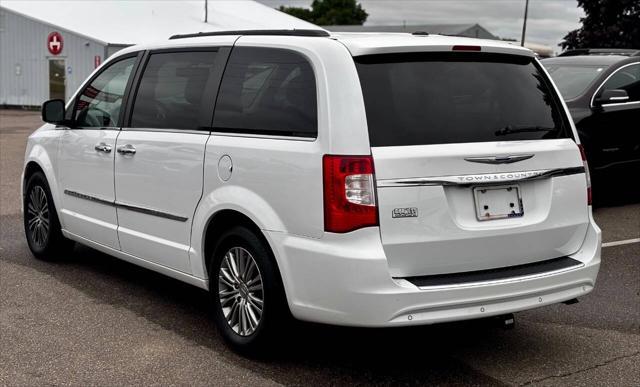 used 2014 Chrysler Town & Country car, priced at $10,995