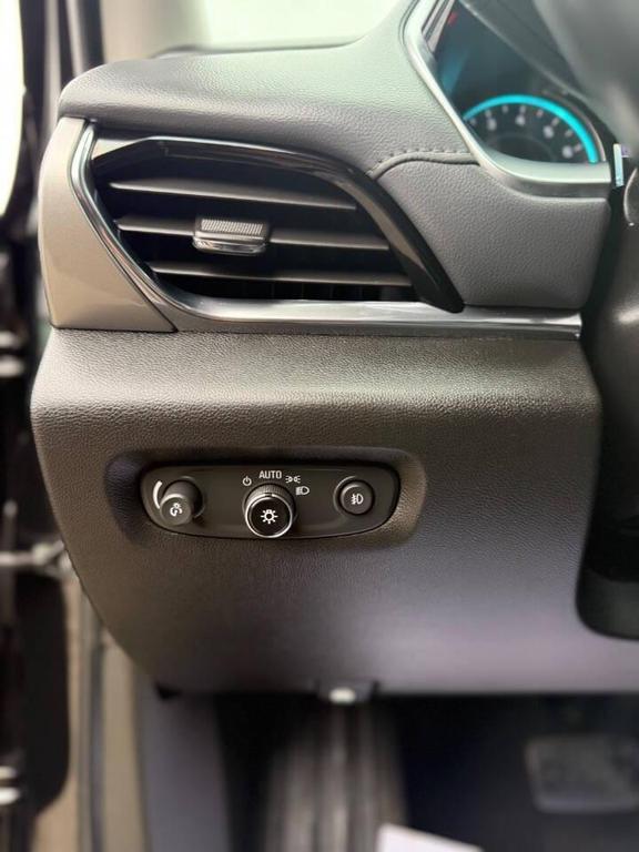 used 2018 Chevrolet Traverse car, priced at $14,995