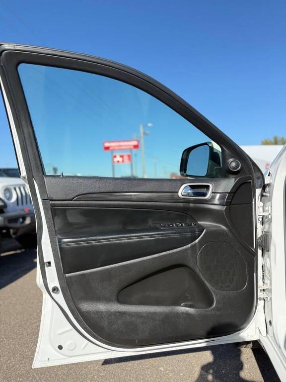 used 2020 Jeep Grand Cherokee car, priced at $19,995