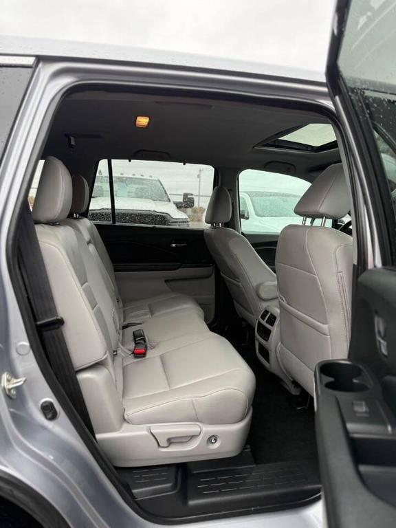 used 2021 Honda Pilot car, priced at $20,995