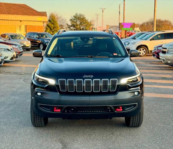 used 2019 Jeep Cherokee car, priced at $18,995