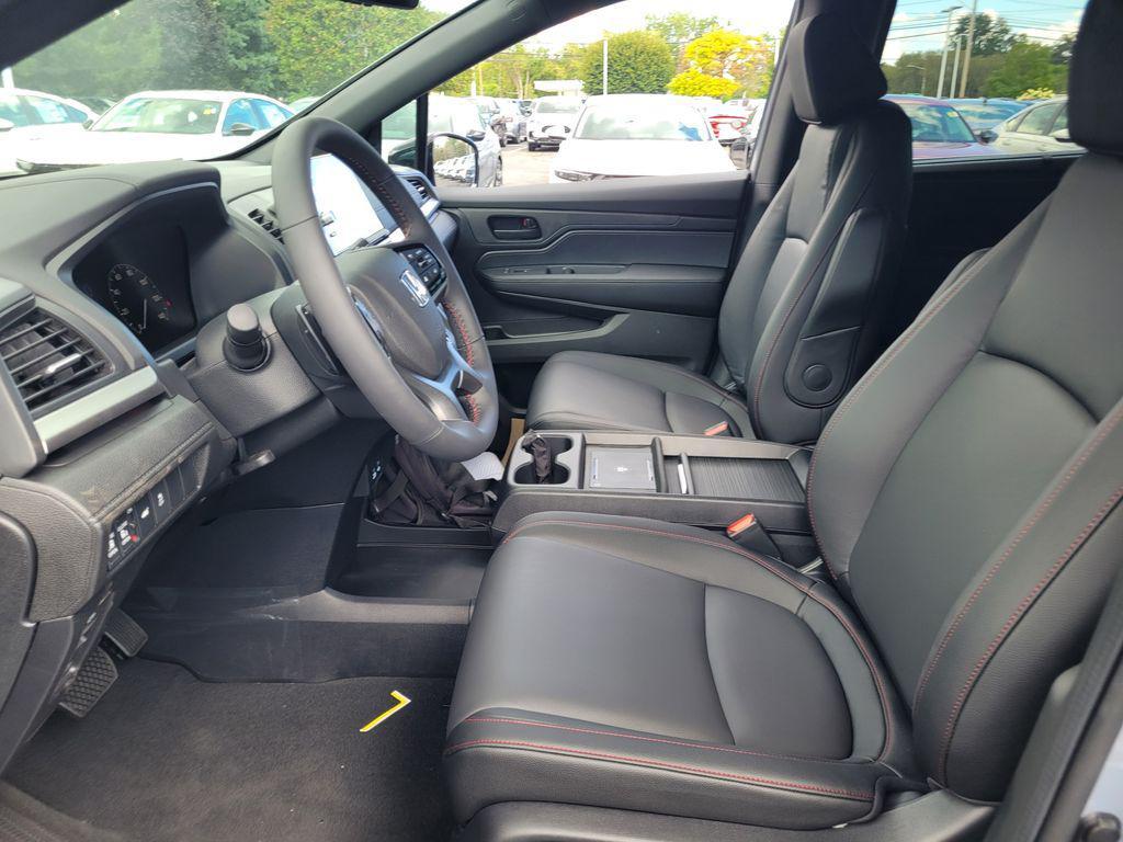 new 2026 Honda Odyssey car, priced at $45,845